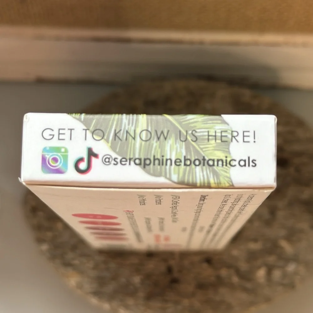 Seraphim Botanicals Rhubarb +‎ Rose Creamy Lip & Cheek Palette